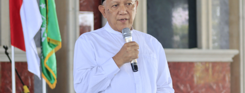 KH Abdul Hakim Mahfudz atau Gus Kikin saat menyampaikan Kuliah Umum di Unusida (Foto: Humas Unusida)